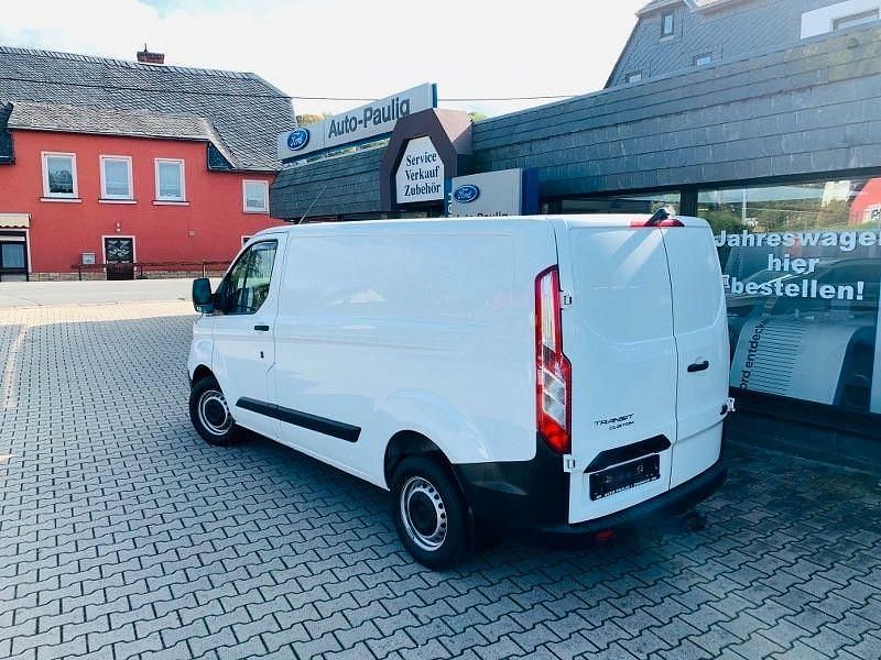 Gebraucht Ford Transit Custom 107 PS (78 kW) 2021 Weiß Van / Kleinbus