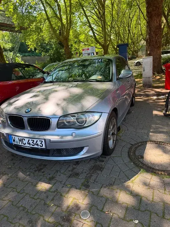 Gebraucht BMW 116 122 PS (89 kW) 2010 Blau Kleinwagen