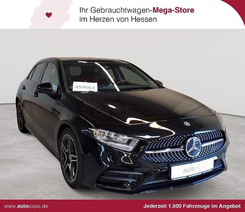 Kosmosschwarz metallic Gebraucht 2022 Mercedes A200 AMG line Limousine | 30.990 € (Fairer Preis) - Bild 1/4