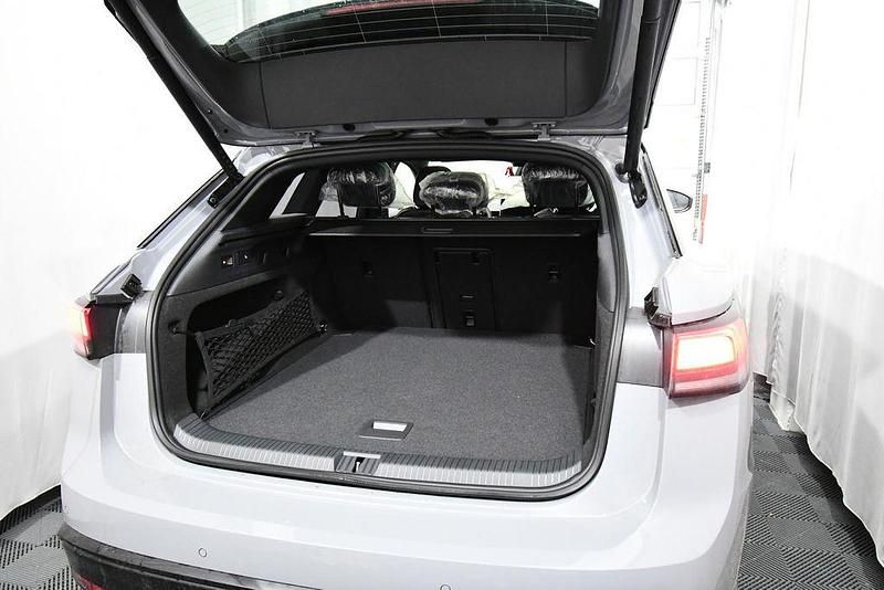 Neu VW ID.7 Pro 210 kW (286 PS) 2026 Grau Kombi