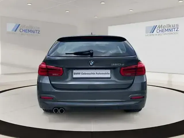 Gebraucht BMW 320 Sport Line 190 PS (139 kW) 2019 Grau Limousine