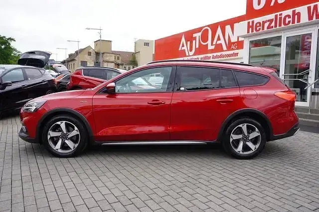 Gebraucht Ford Focus Active X 150 PS (110 kW) 2021 Rot Kombi