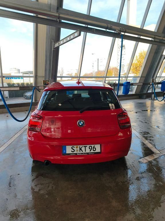 Gebraucht BMW 116 136 PS (100 kW) 2013 Rot Kleinwagen