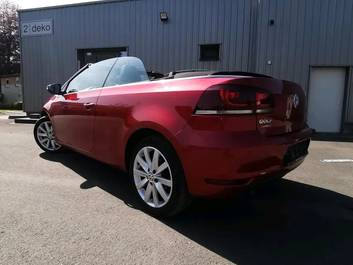 Gebraucht VW Golf 105 PS (77 kW) 2011 Rot Cabrio