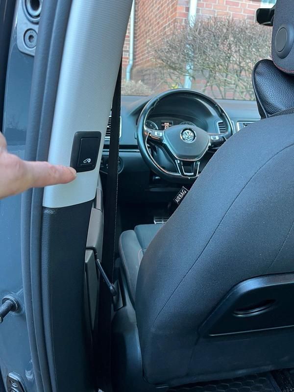 Gebraucht VW Sharan 150 PS (110 kW) 2017 Grau Van / Kleinbus