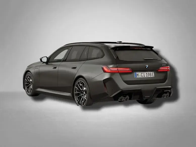 Gebraucht BMW M5 Comfort Edition 727 PS (534 kW) 2026 Bmw individual frozen deep grey metallic Kombi