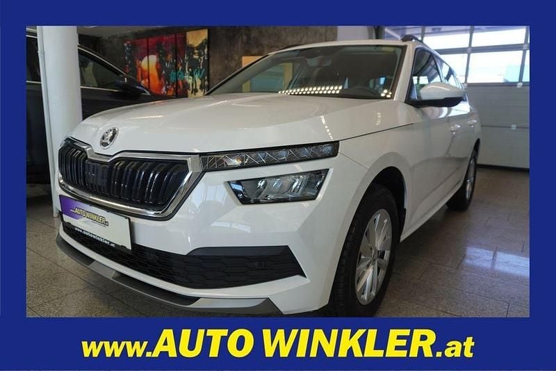 Weiß Gebraucht 2023 Skoda Kamiq Ambition SUV | 15.470 € (Superpreis) - Bild 1/4