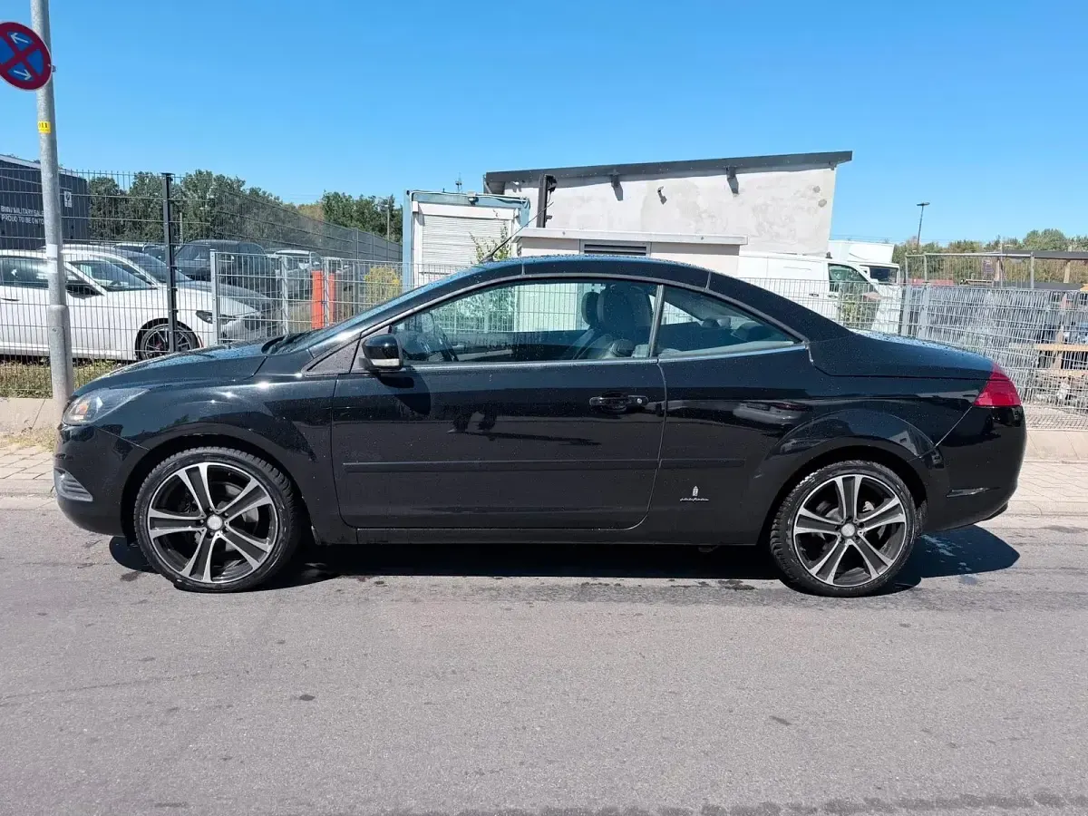 Gebraucht Ford Focus Cabriolet 136 PS (100 kW) 2010 Schwarz Cabrio