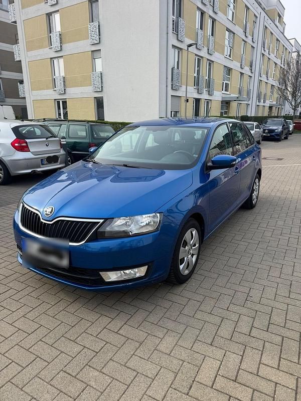 Gebraucht Skoda Rapid 90 PS (66 kW) 2016 Blau Kleinwagen