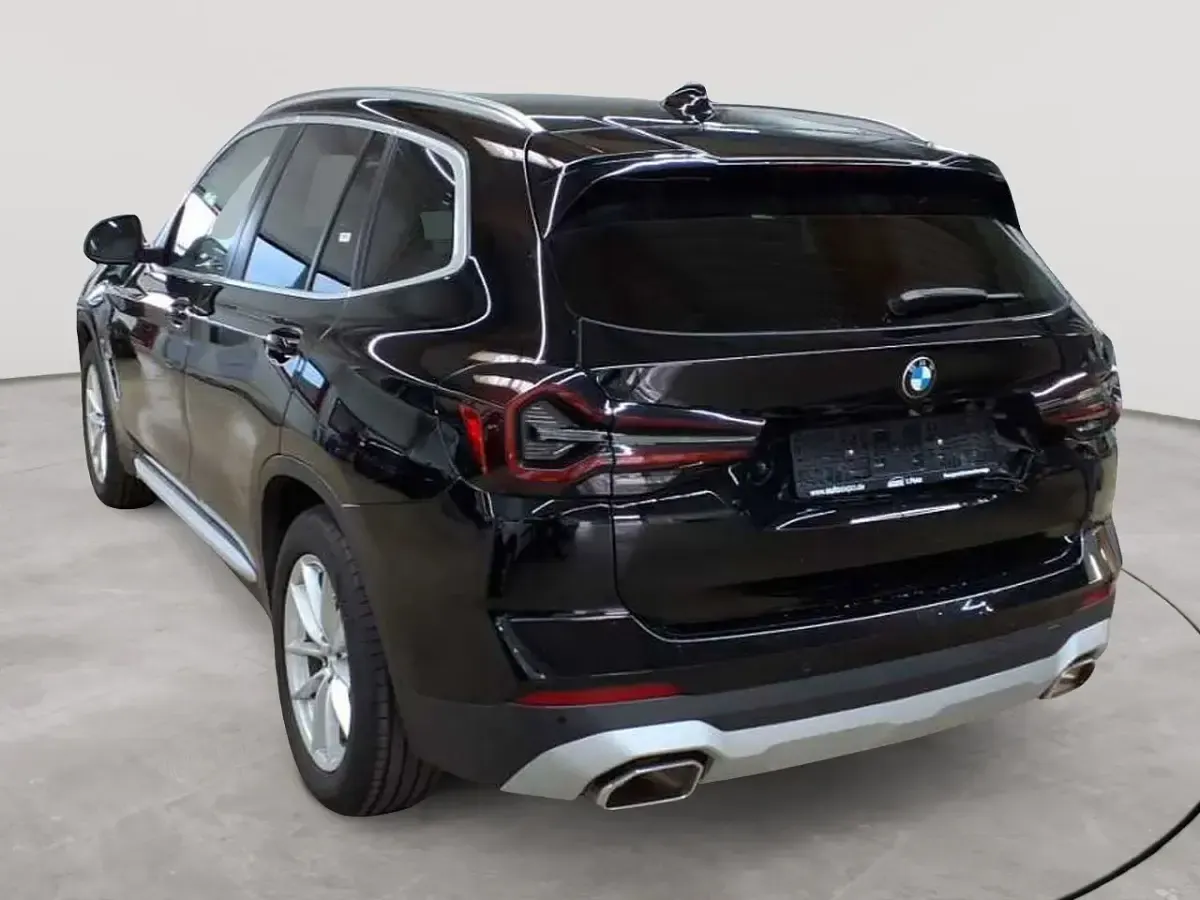 Używany BMW X3 Performance 190 KM (139 kW) 2023 Czarny SUV