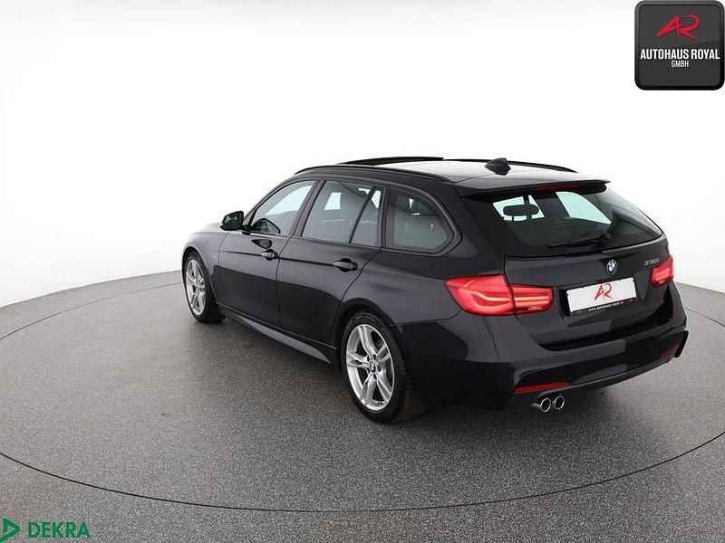 Gebraucht BMW 330 M Sport 252 PS (185 kW) 2019 Saphirschwarz Kombi
