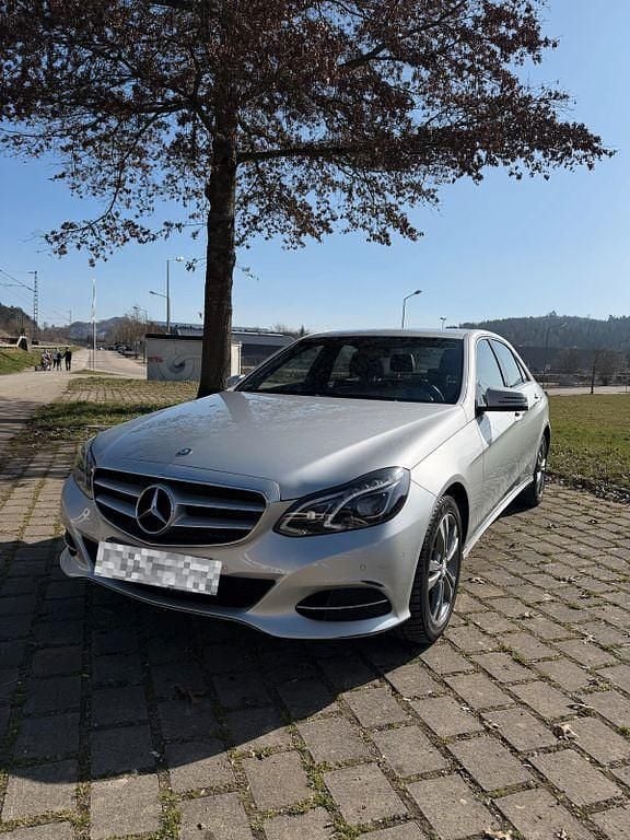 Gebraucht Mercedes E250 Avantgarde 211 PS (155 kW) 2015 Silber Limousine