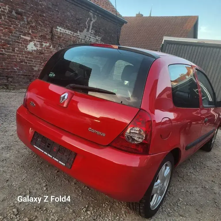 Gebraucht Renault Clio II Authentique 75 PS (55 kW) 2011 Rot Limousine
