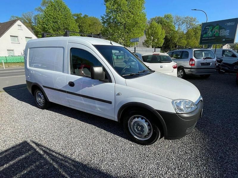 Second-hand Opel Combo 75 CP (55 kW) 2008 Alb Monovolum