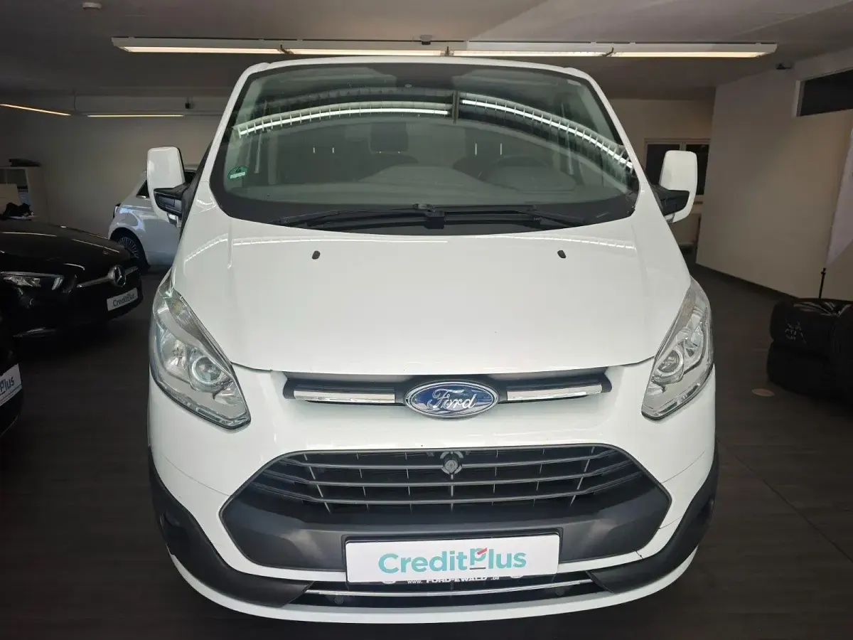 Occasion Ford Transit Titanium 131 ch (96 kW) 2018 Blanc Break