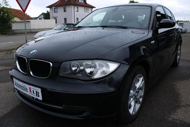 Gebraucht BMW 118 143 PS (105 kW) 2009 Schwarz Kleinwagen