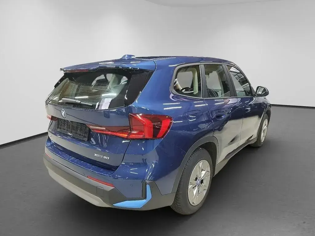 Gebraucht BMW iX1 230 kW (313 PS) 2023 Blau SUV