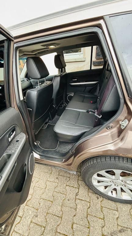 Gebraucht Suzuki Vitara 129 PS (94 kW) 2014 Braun SUV