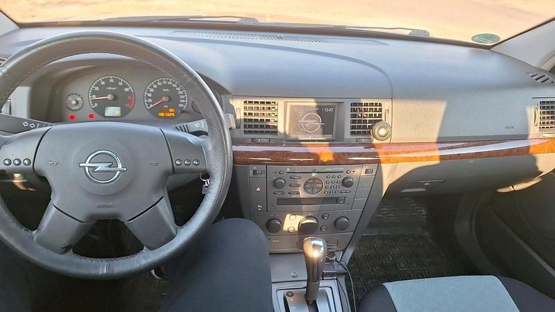 Gebraucht Opel Vectra 147 PS (108 kW) 2003 Grau Limousine