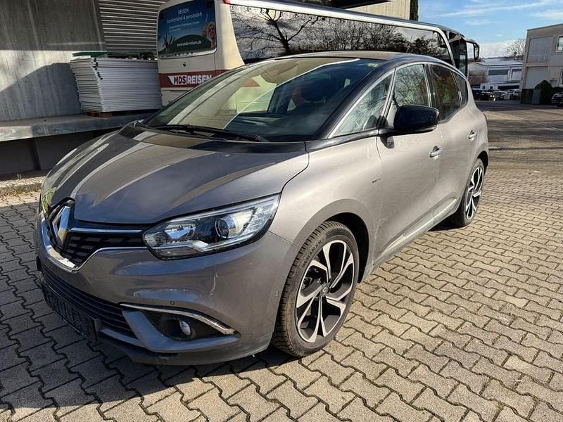Grau Gebraucht 2018 Renault Scénic IV Bose Edition Van / Kleinbus | 10.490 € (Superpreis) - Bild 1/4