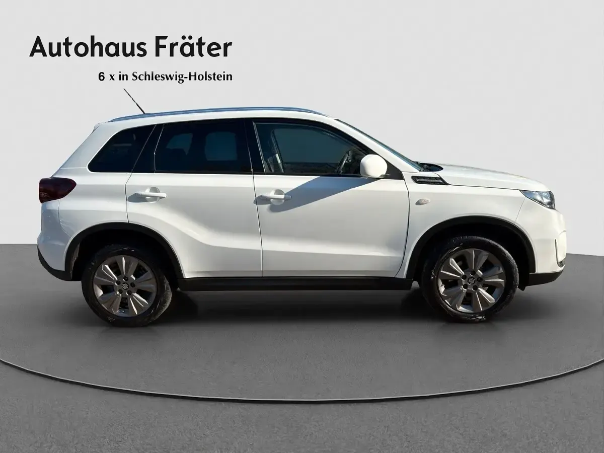 Gebraucht Suzuki Vitara Comfort 129 PS (94 kW) 2023 Weiß SUV