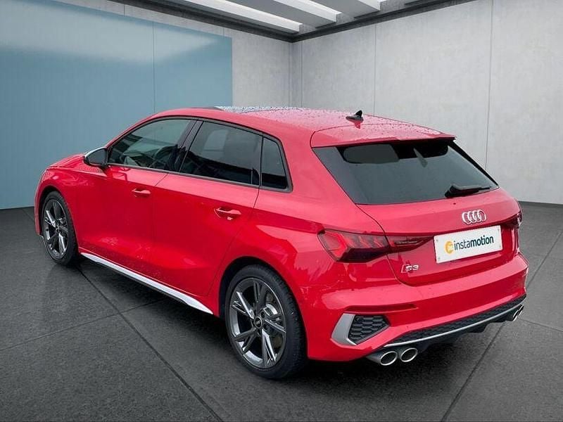 Second-hand Audi S3 2023 Roșu Berlinǎ