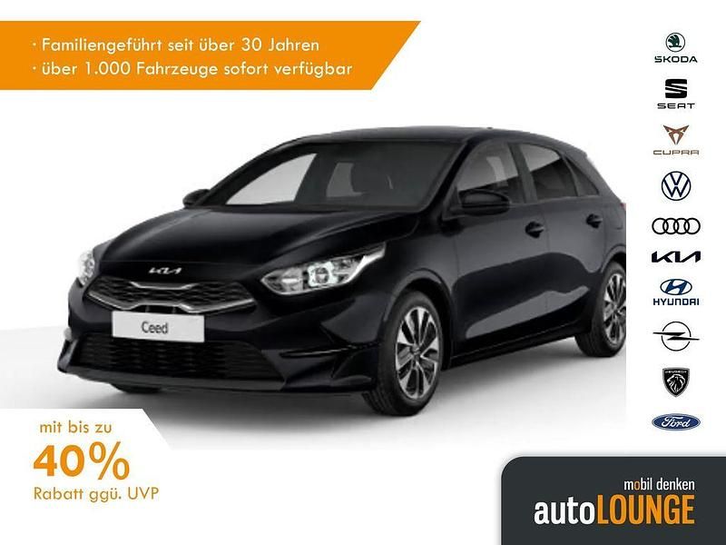 Schwarz Neu 2025 Kia Ceed Silver Limousine | 21.490 € (Fairer Preis) - Bild 1/2