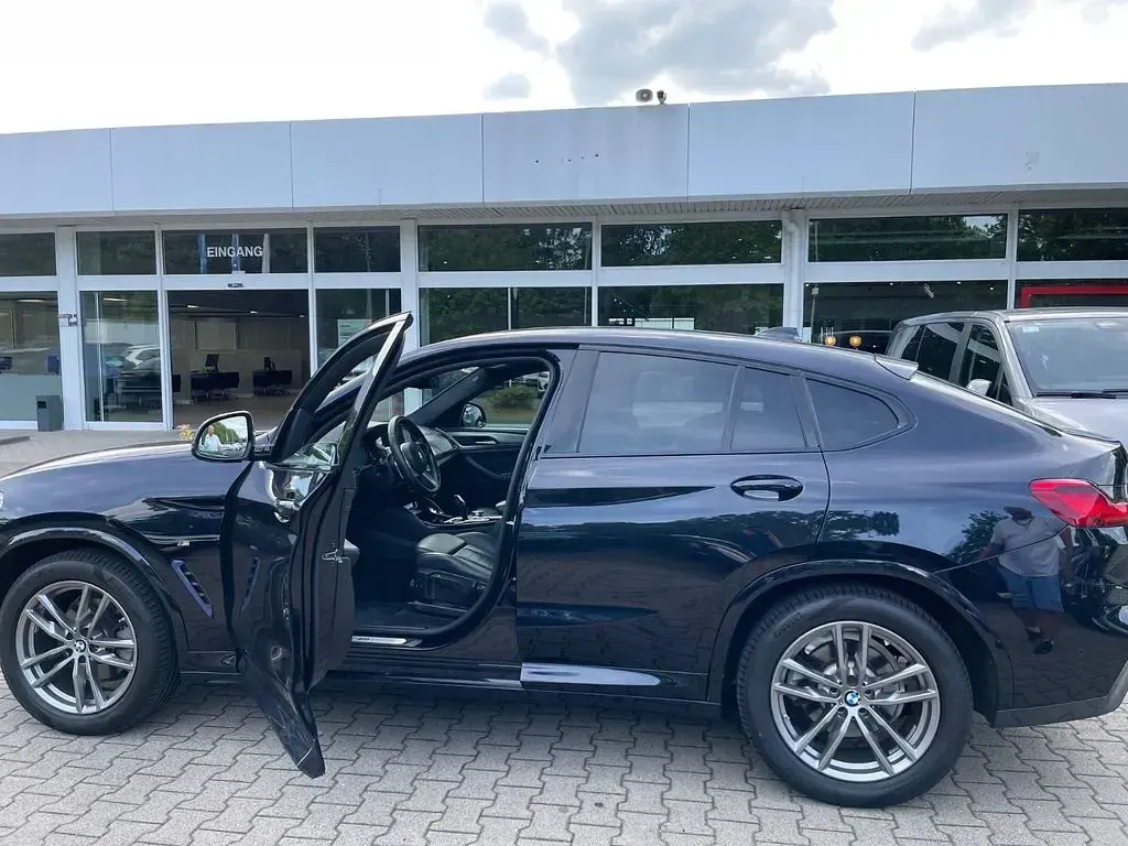 Gebraucht BMW X4 M Sport 184 PS (135 kW) 2019 Schwarz SUV
