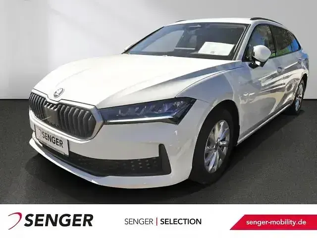 Gebraucht Skoda Superb Essence 150 PS (110 kW) 2025 Kombi