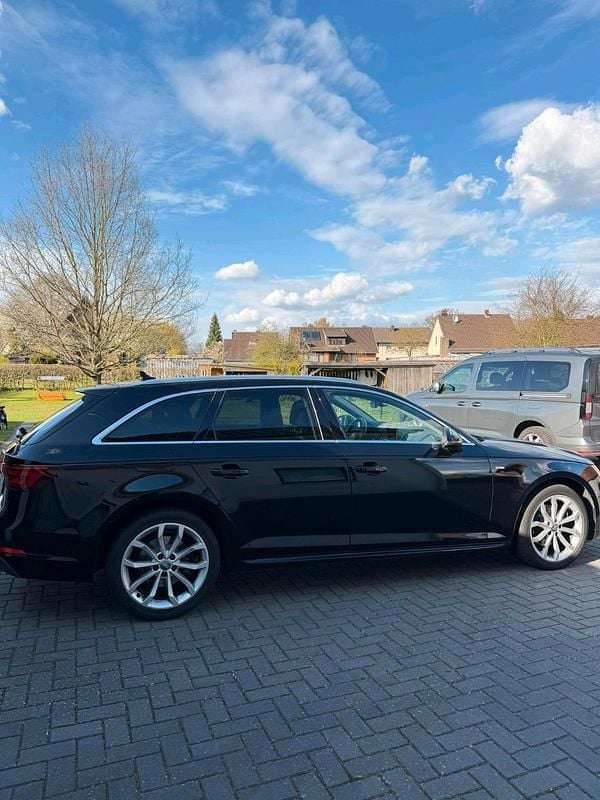 Gebraucht Audi A4 S-Line 190 PS (139 kW) 2018 Schwarz Kombi
