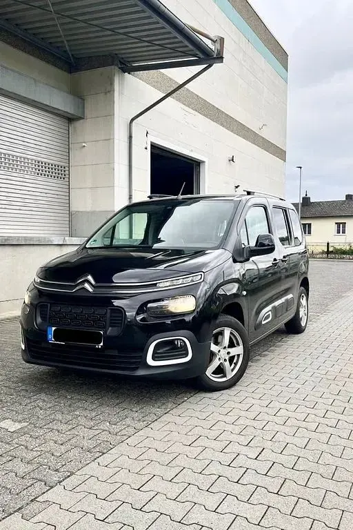Gebraucht Citroën Berlingo 131 PS (96 kW) 2023 Schwarz Van / Kleinbus