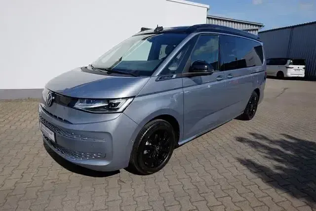 Gebraucht VW California Beach 150 PS (110 kW) 2025 Monosilber metallic/dach schwa Van