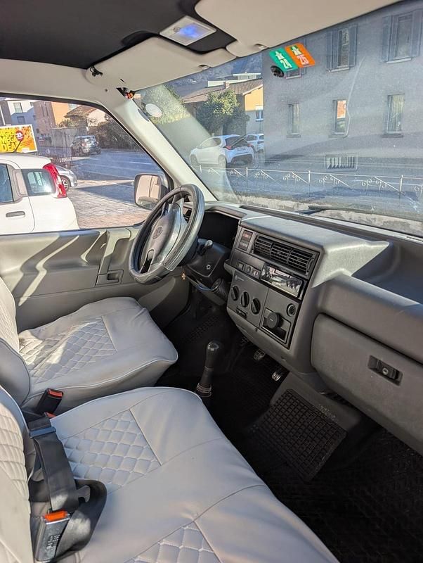 Gebraucht VW T4 69 PS (50 kW) 1995 Grün Van