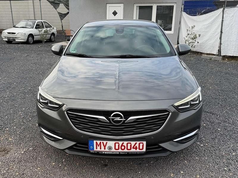 Gebraucht Opel Insignia Selection 170 PS (125 kW) 2018 Bronze Kombi