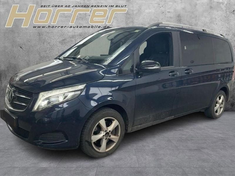 Blau Gebraucht 2019 Mercedes V250 Edition Van / Kleinbus | 38.790 € - Bild 1/4
