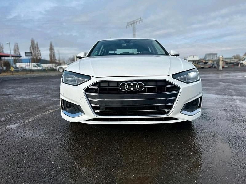Gebraucht Audi A4 204 PS (150 kW) 2021 Weiß Limousine