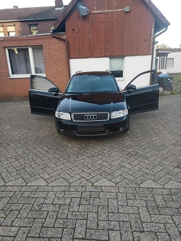Gebraucht 2002 Audi A4 S-Line Kombi | 1.000 € (Superpreis) - Bild 1/4