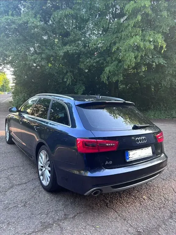 Używany Audi A6 S-Line 204 KM (150 kW) 2014 Niebieski Sedan/Limuzyna