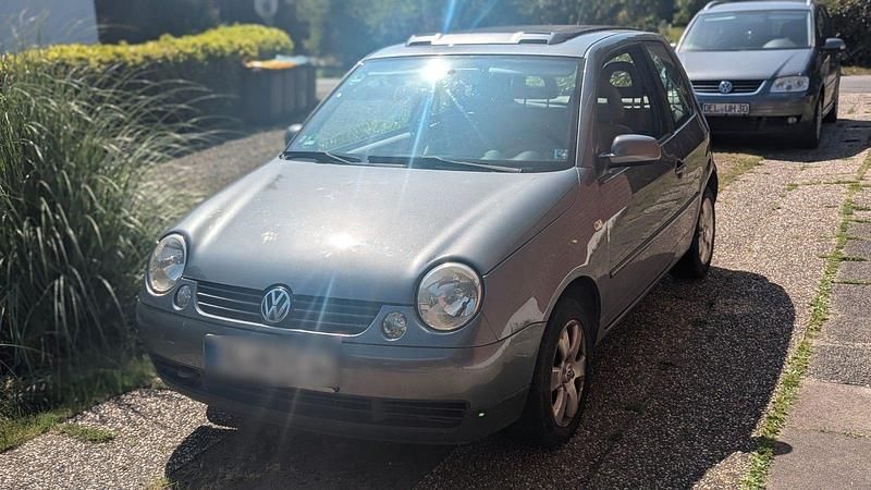Grau Gebraucht 2004 VW Lupo Kleinwagen | 555 € - Bild 1/4