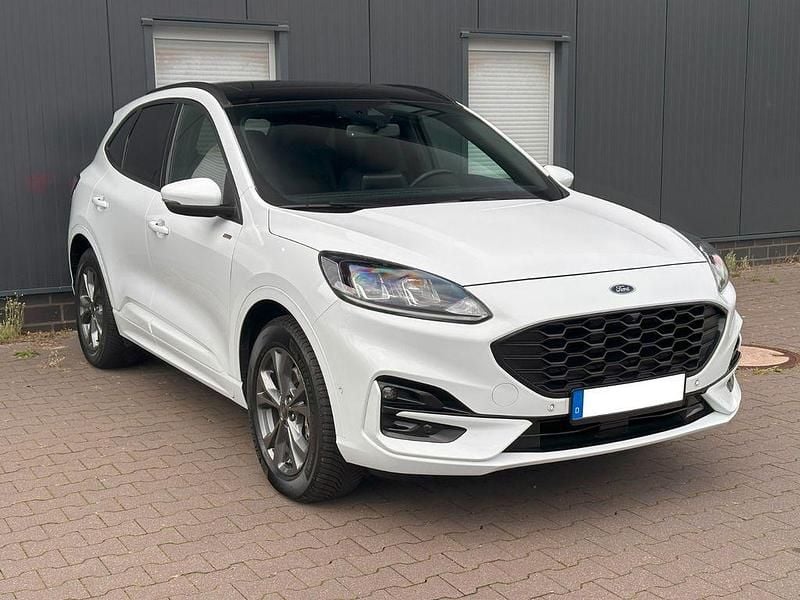 Gebraucht Ford Kuga ST-Line 224 PS (164 kW) 2021 Weiß SUV