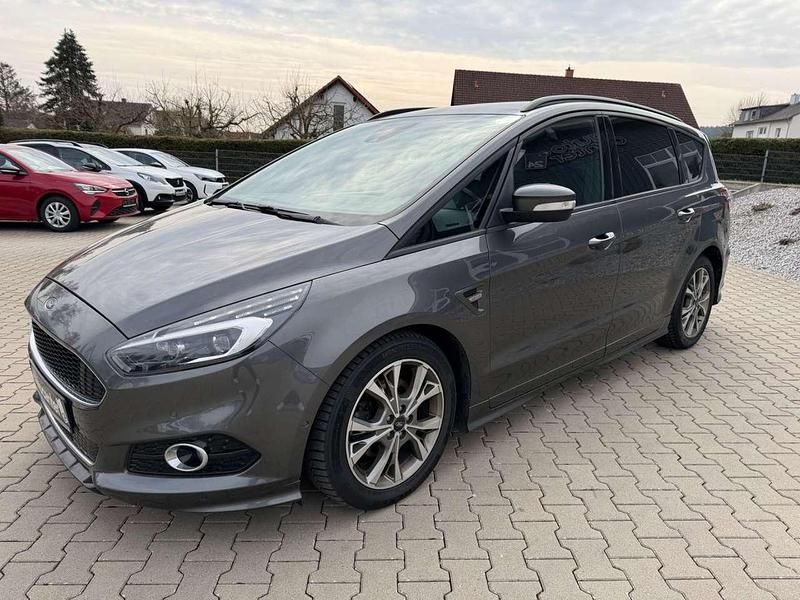 Gebraucht Ford S-MAX ST-Line 165 PS (121 kW) 2019 Grau Van / Kleinbus