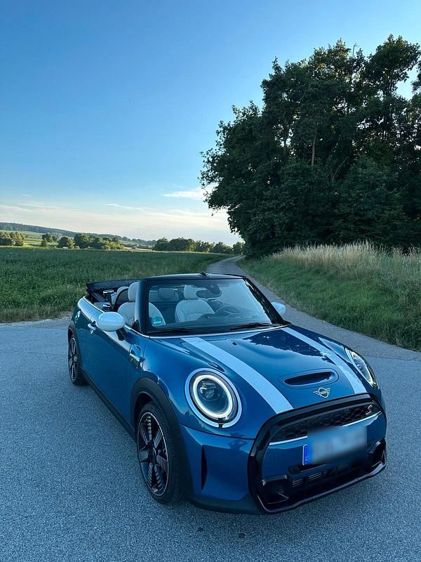 Blau Gebraucht 2024 Mini Cooper S Cabriolet Cabrio | 33.490 € (Fairer Preis) - Bild 1/4
