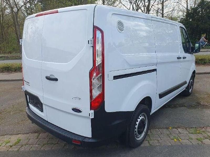 Gebraucht Ford Transit Custom 105 PS (77 kW) 2022 Frostweiß Van / Kleinbus