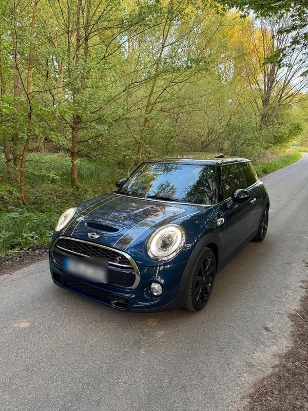 Blau Gebraucht 2017 Mini John Cooper Works Kleinwagen | 12.350 € (Superpreis) - Bild 1/4