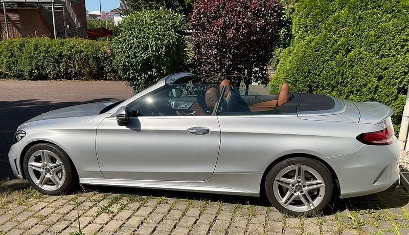 Silber Gebraucht 2021 Mercedes C43 AMG AMG Cabrio | 52.950 € (Fairer Preis) - Bild 1/4