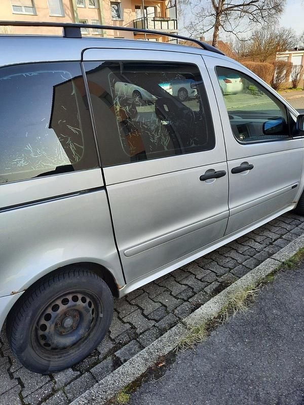 Gebraucht Mercedes Vaneo 125 PS (91 kW) 2002 Silber Van / Kleinbus