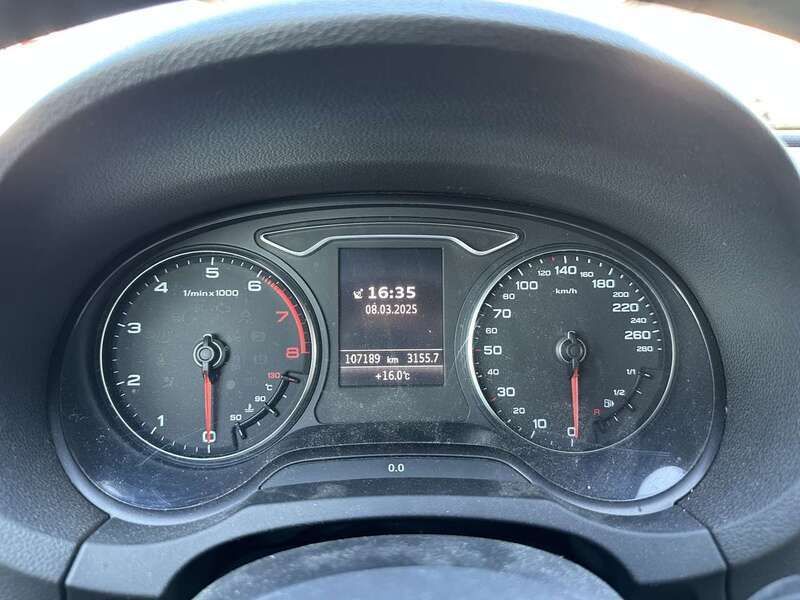 Schwarz Gebraucht 2013 Audi A3 Sportback Ambiente Kombi | 14.000 € (Fairer Preis) - Bild 1/4