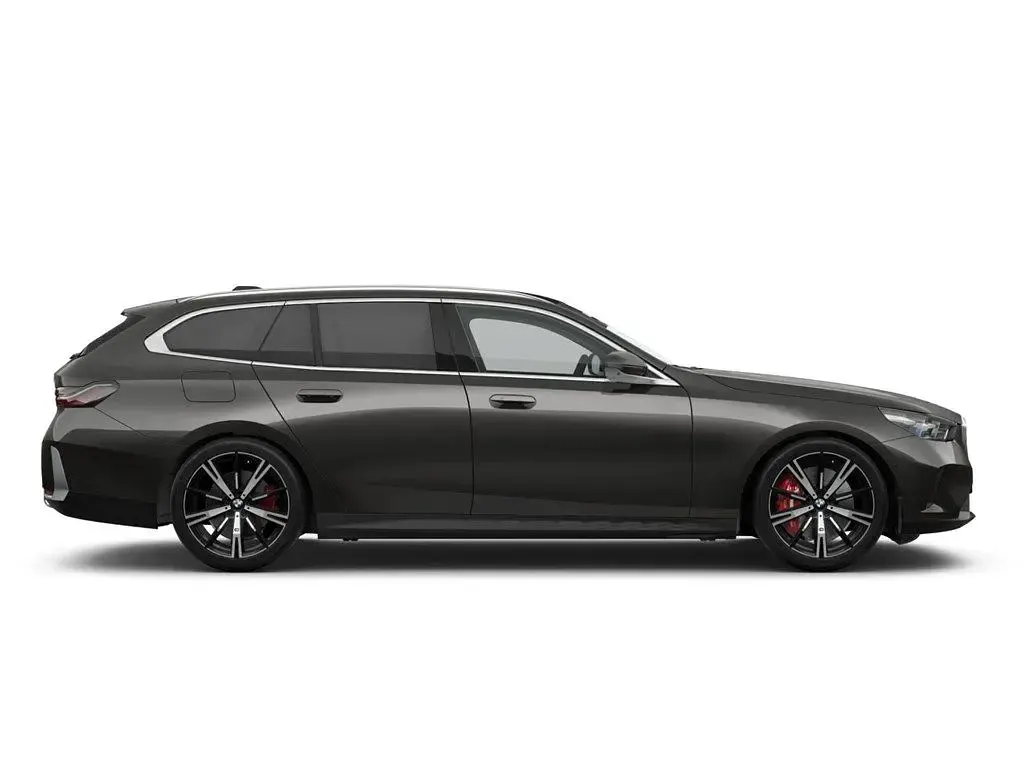 Neu BMW 540 Performance 303 PS (222 kW) 2026 Grau Kombi