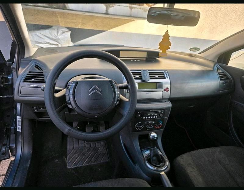 Gebraucht Citroën C4 109 PS (80 kW) 2009 Silber Limousine