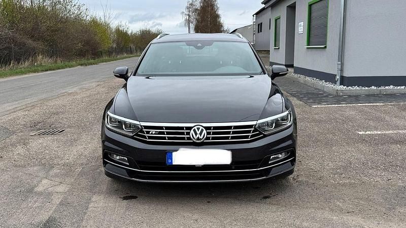 Gebraucht VW Passat Highline 150 PS (110 kW) 2019 Schwarz Limousine